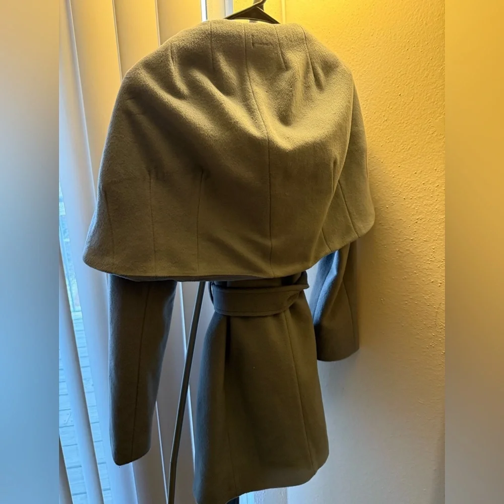 Elie Tahari Pale Blue Marla Oversized Collar Wrap Coat - Picture 5 of 12